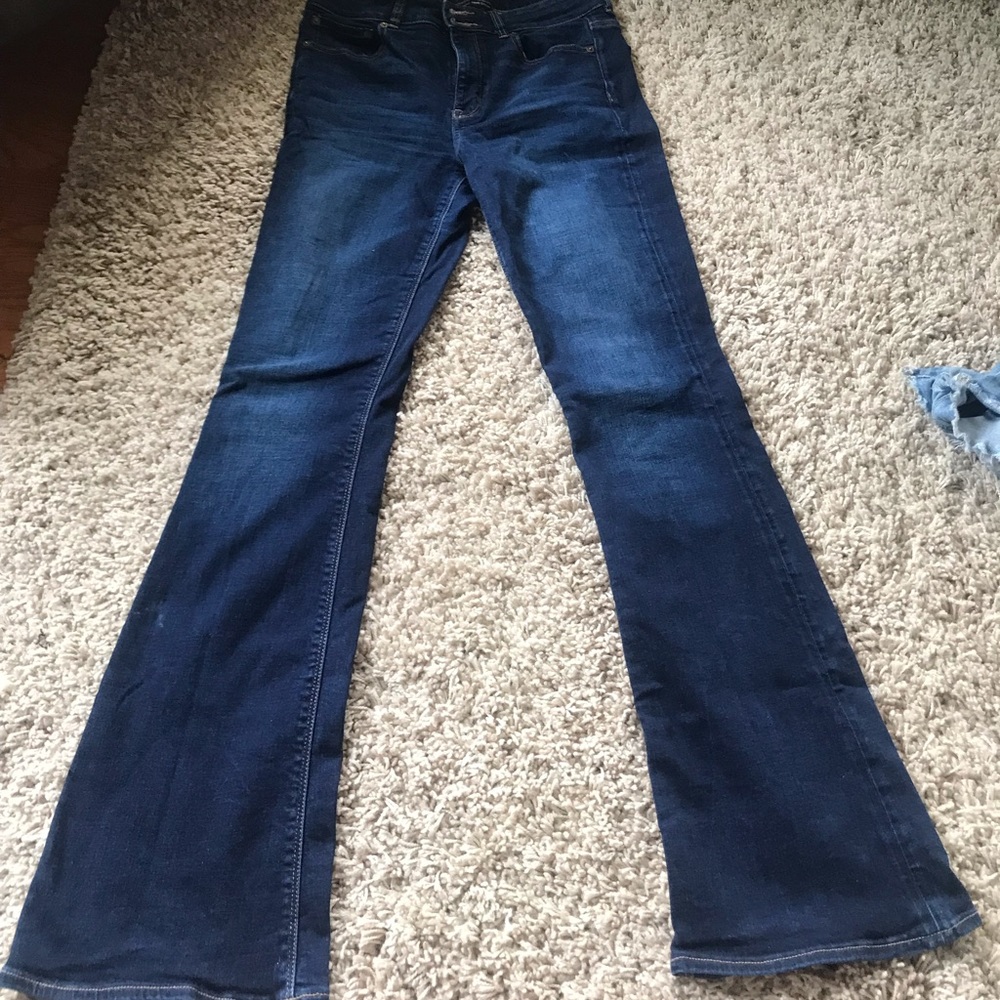 AEO high rise artist flare dark jeans. Like new condition